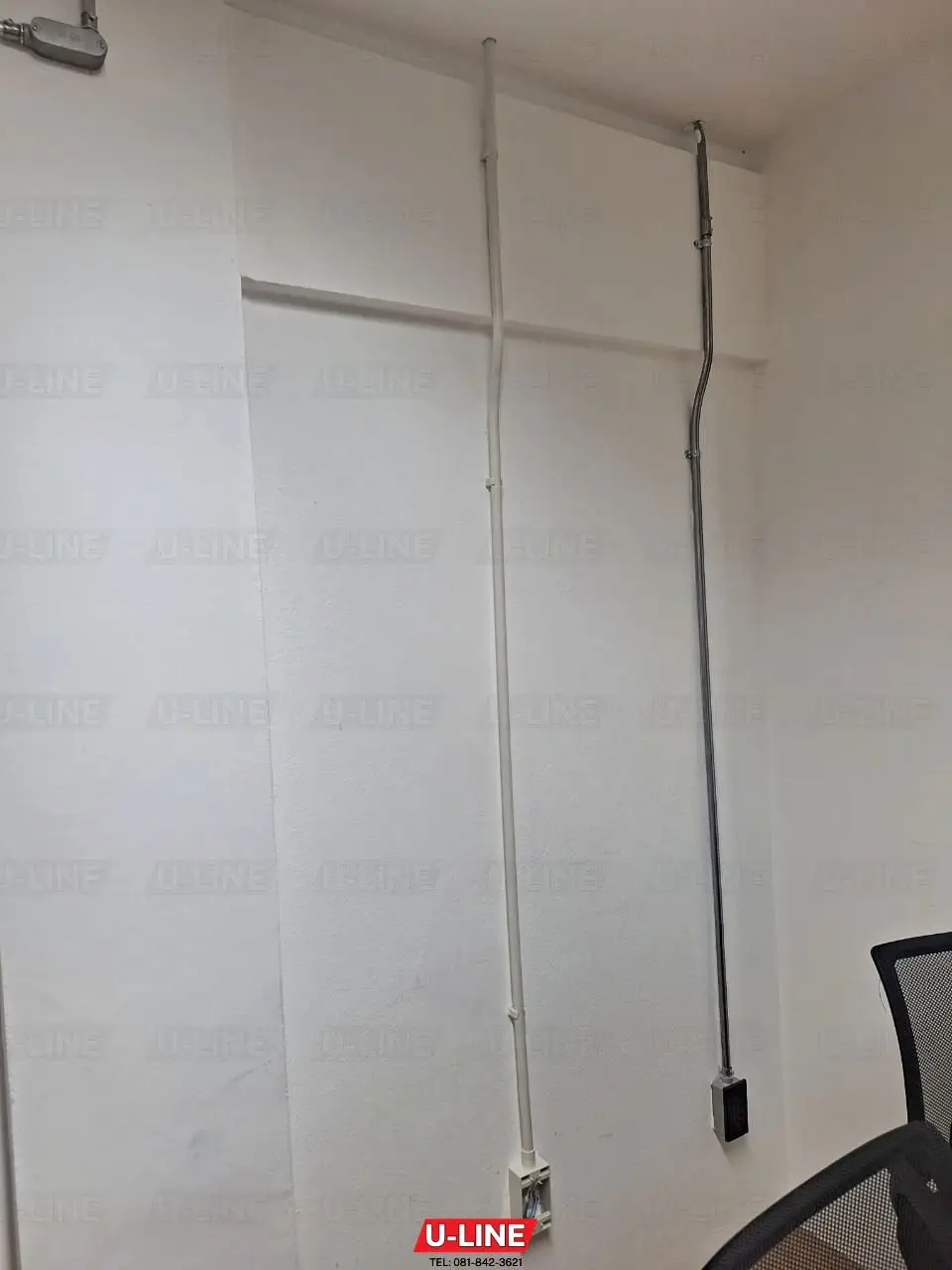 เดินท่อและปลั๊กในสำนักงาน