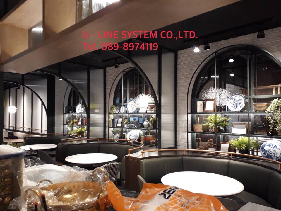 ภายในร้านกับขาวกับปลา ctw