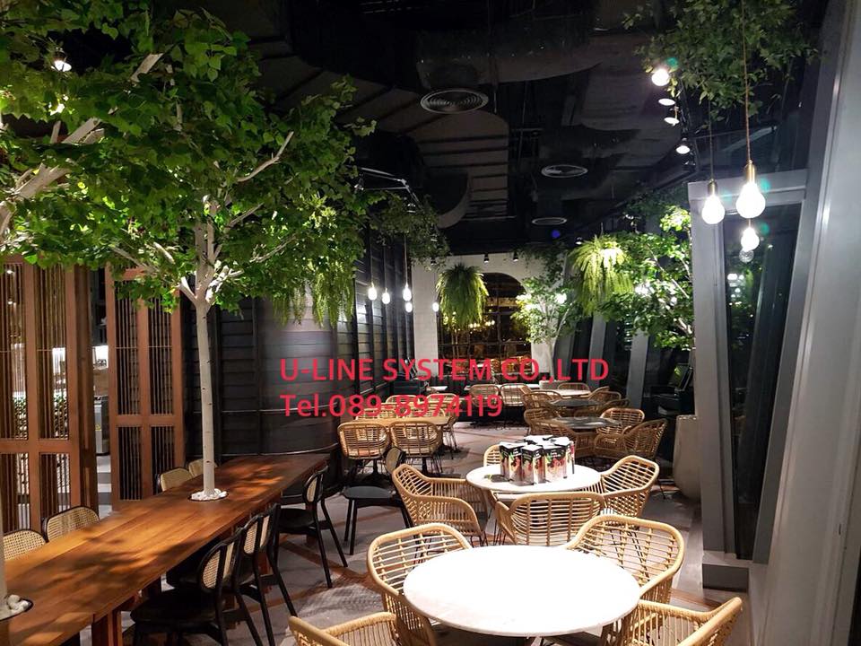 บรรยากาศภายในร้านกับข้าวกับปลาสาขา iconsiam