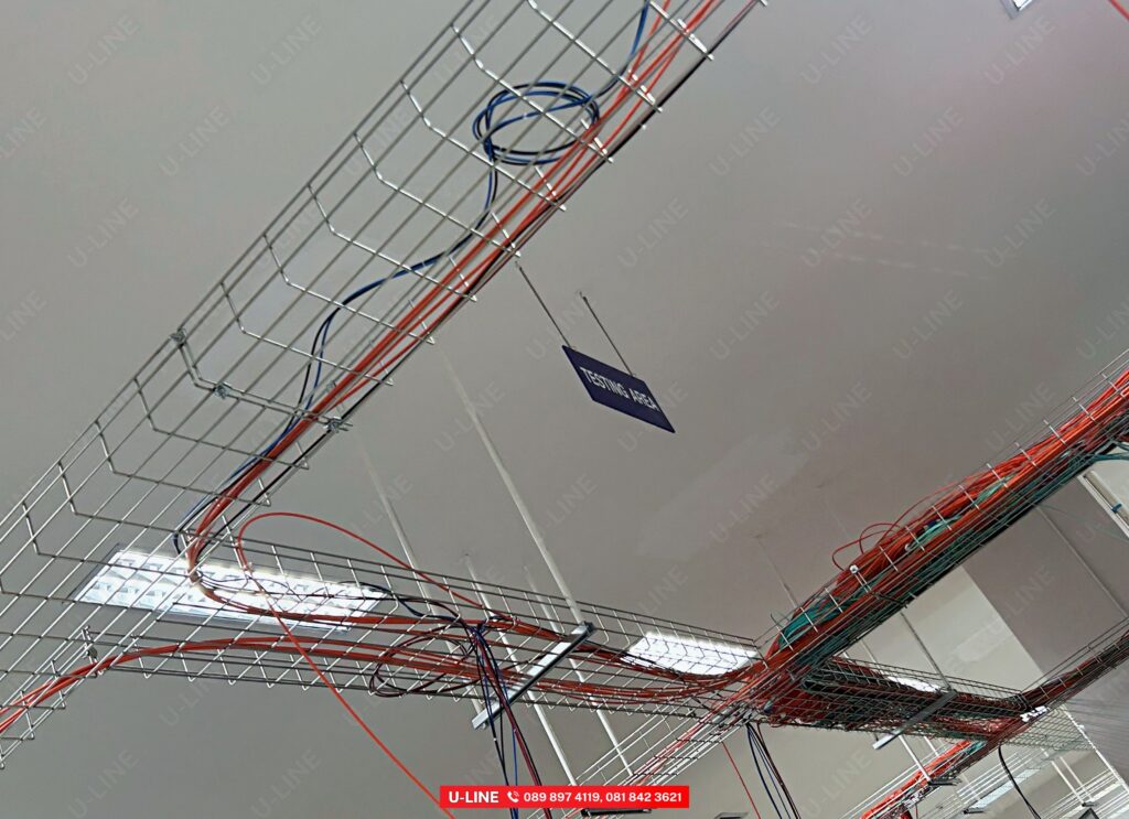 cable on wire mesh basket tray